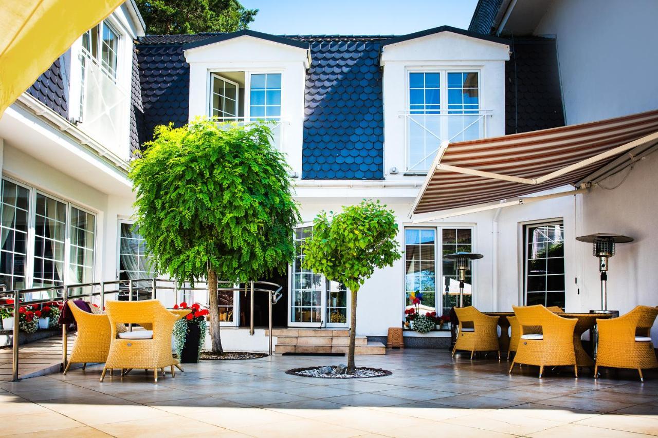 Willa Alexander Resort & Spa - Caloroczny Kryty Basen ミエルノ エクステリア 写真
